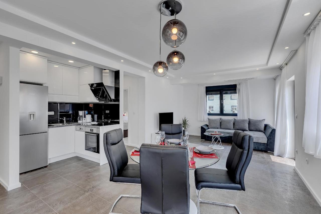 Laurus Makarska Accommodation Eksteriør billede