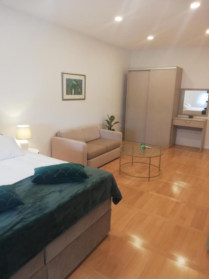 Laurus Makarska Accommodation Eksteriør billede